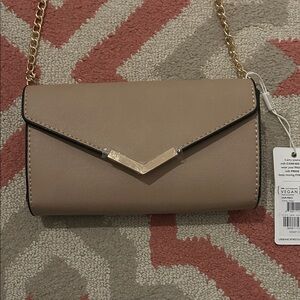 Urban Expressions Beige Clutch with Gold Chain